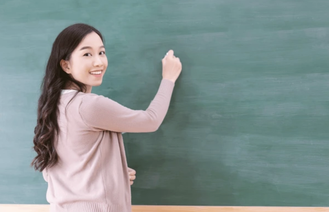 Điểm quan trọng khi chuẩn bị thư giới thiệu cho hồ sơ du học Mỹ là nên chọn người hiểu rõ bạn nhất.